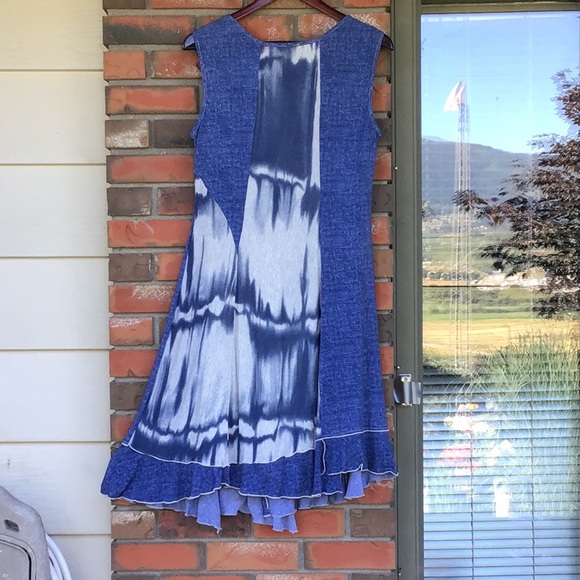 Dress - Picture 2 of 4